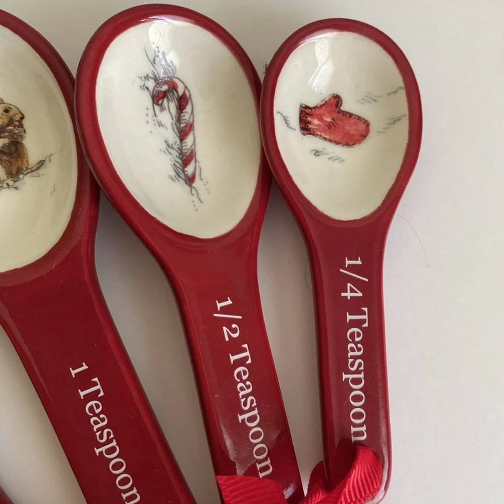 Williams Sonoma Red Christmas Measuring Spoon Set